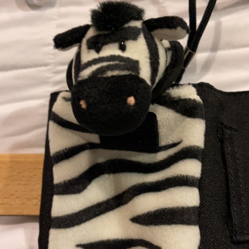 LSo cute Zebra pouch- lipstick, key holder/zip compartment/pen slot-be creative